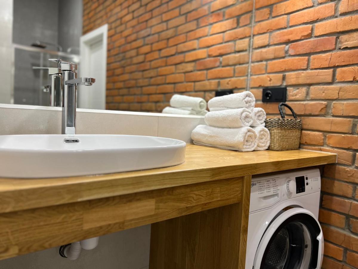 Apartament «Гори́Ще На Площі Польський Ринок» Kamieniec Podolski Zewnętrze zdjęcie
