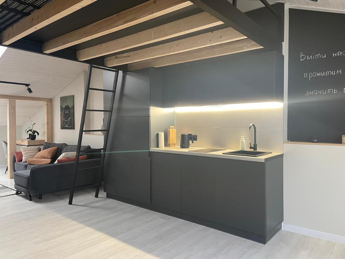 Apartament «Гори́Ще На Площі Польський Ринок» Kamieniec Podolski Zewnętrze zdjęcie