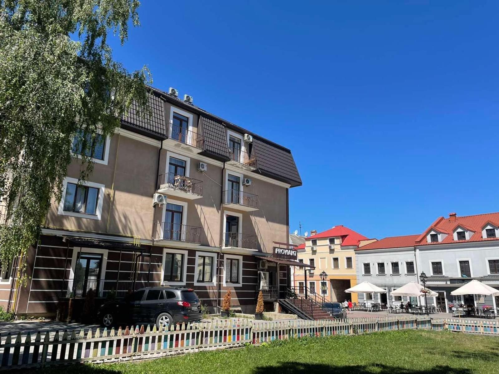 Apartament «Гори́Ще На Площі Польський Ринок» Kamieniec Podolski Zewnętrze zdjęcie